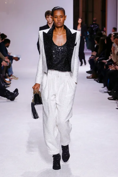 Look 83